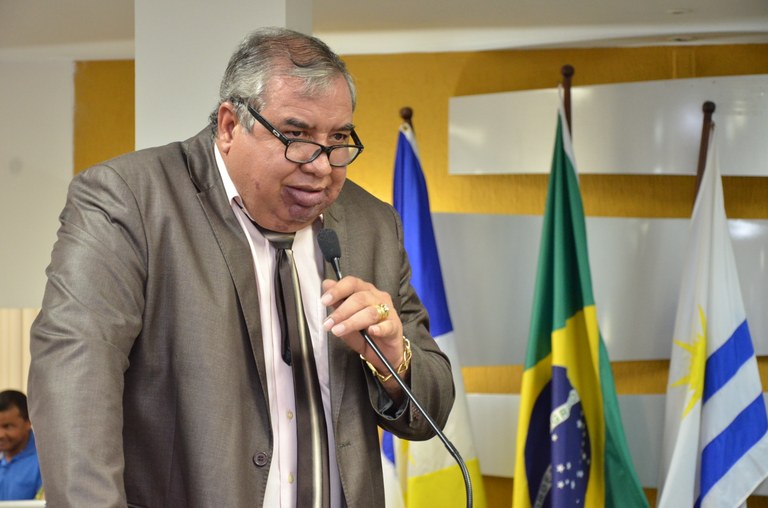 Vereador Jucelino Rodrigues requisita à prefeitura gradagem do solo nos assentamentos de Palmas