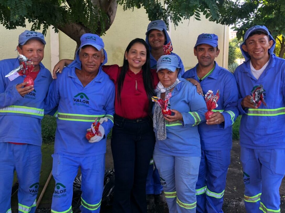Deputada Vanda Monteiro visita trabalhadores de Palmas, distribui ovos de chocolate e confraterniza Páscoa