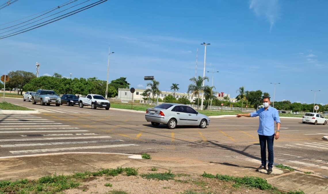 Claudemir Portugal solicita sinalização em cruzamento Teotônio Segurado em Palmas