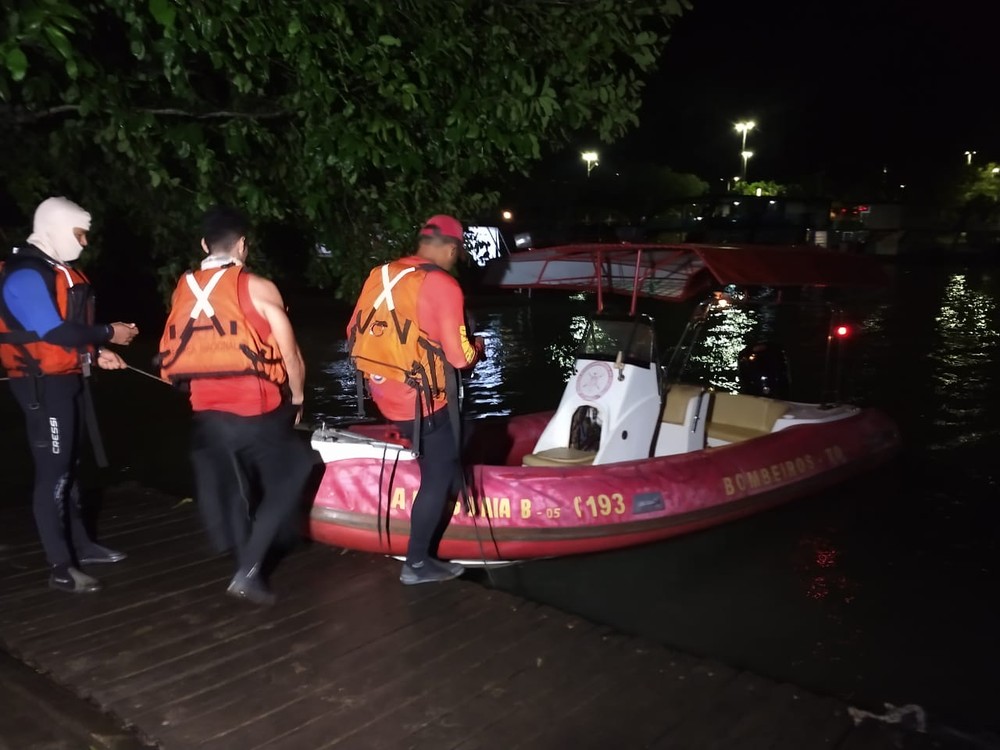 Homem que desapareceu no lago de Palmas após barco virar é encontrado morto