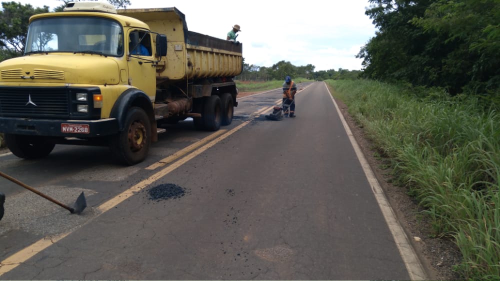 Segurança nas rodovias: Governo do Tocantins realiza manutenção em trechos da TO-255 e TO-030