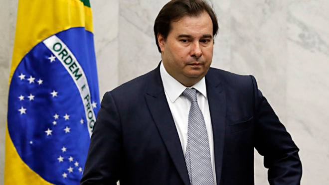 ELEIÇÃO NA CÂMARA: Rodrigo Maia diz que não vai aceitar pedido de impeachment de Bolsonaro