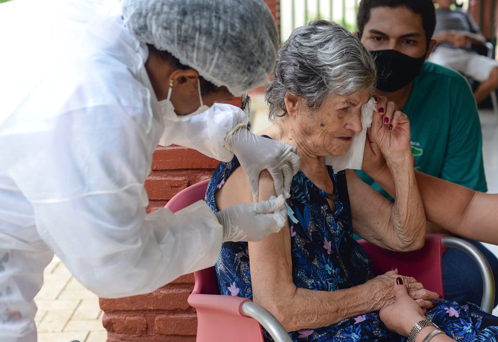 Imunização contra a Covid-19 de idosos acima de 80 anos começa nesta quinta-feira (11) em dois pontos da Capital; confira