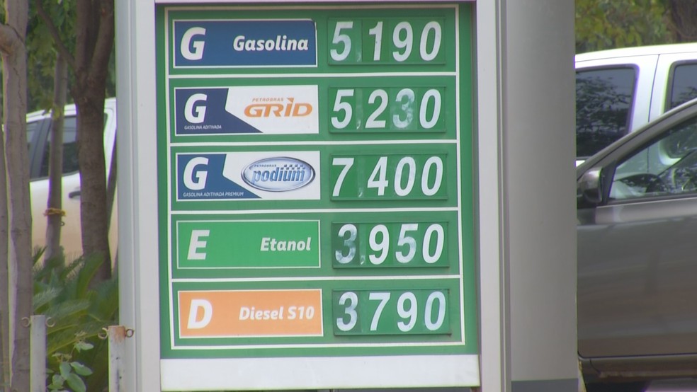 Novo aumento: Preço da gasolina sobe pela quarta vez em 2021; veja novo valor