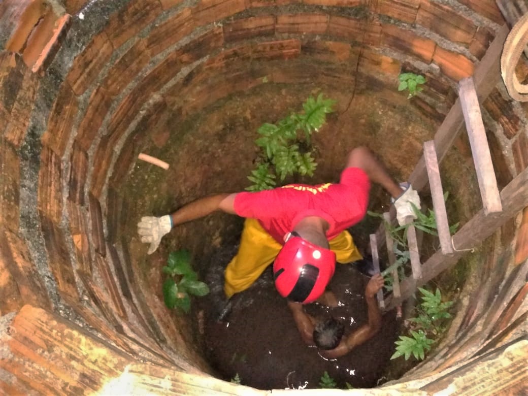 Corpo de Bombeiros realiza resgate de homem que caiu dentro de poço em Gurupi; vítima apresentava indícios de embriaguez