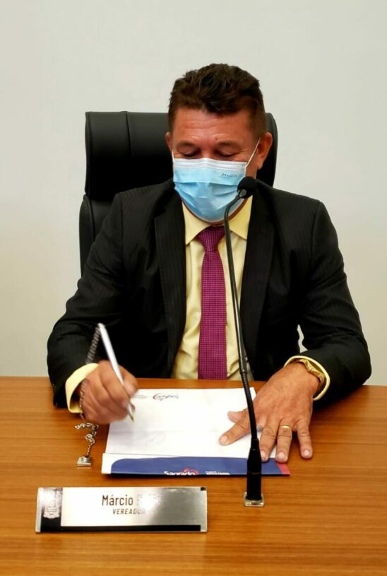 Vereador Márcio Reis cobra agilidade na compra de vacinas e ampliação de UTI's em Palmas