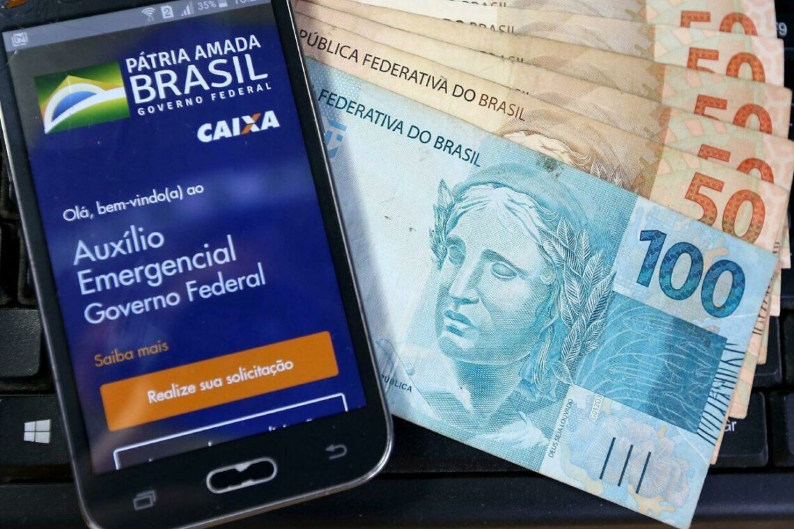 Caixa paga hoje 5ª parcela do auxílio emergencial para beneficiários do Bolsa Família com final de NIS 4