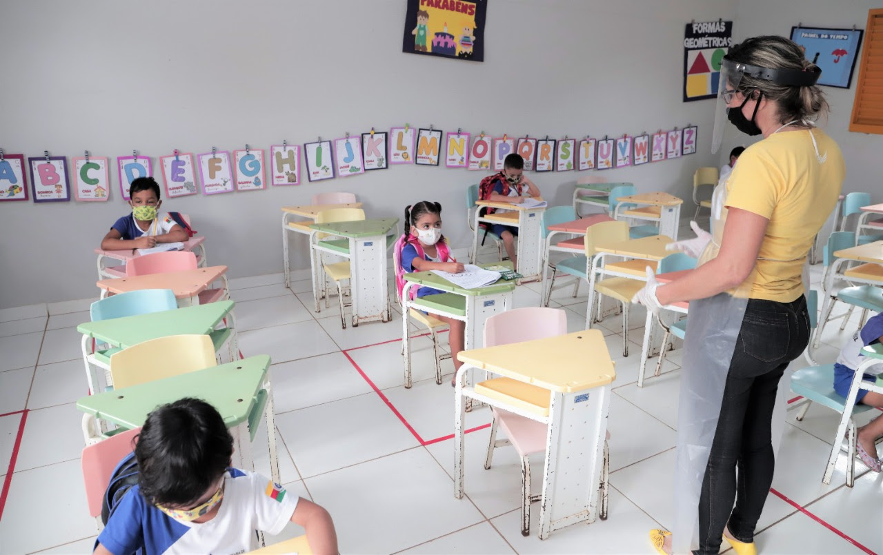 Volta às aulas: Prefeitura de Araguaína faz testagem de covid-19 nos servidores da educação para retomar atividades presenciais
