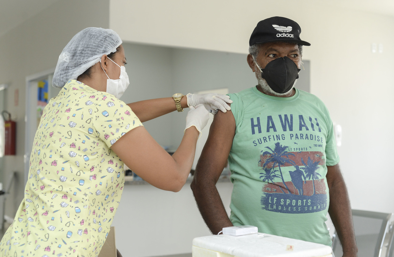 Prefeitura de Palmas informa que vacinação dos idosos acima de 67 anos e profissionais da saúde segue até a próxima sexta-feira, 09