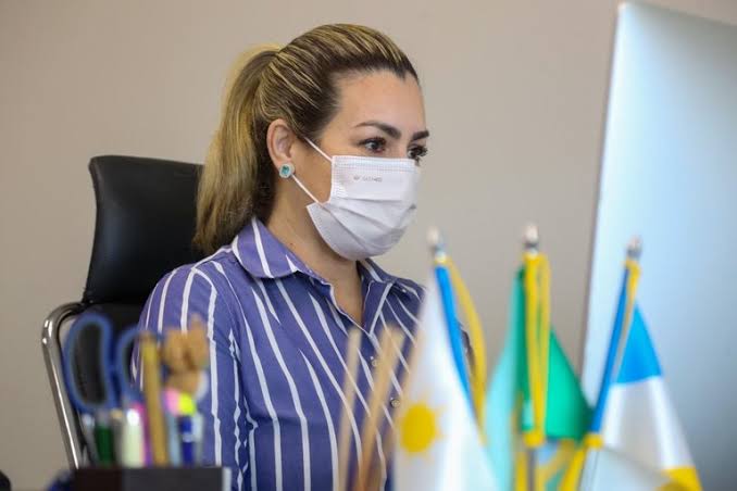 Prefeita Cinthia Ribeiro anuncia entrega de kits de alimentação a alunos e trabalhadores de Palmas