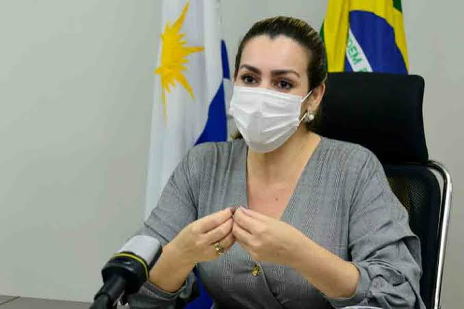 Urgente - Cinthia Ribeiro decide adiar retorno das aulas presenciais nas escolas de Palmas