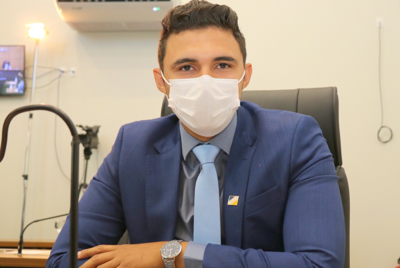 Requerimento apresentado por Pedro Cardoso que solicita a inclusão de veterinários na vacinação contra a Covid é atendido pela Prefeitura de Palmas