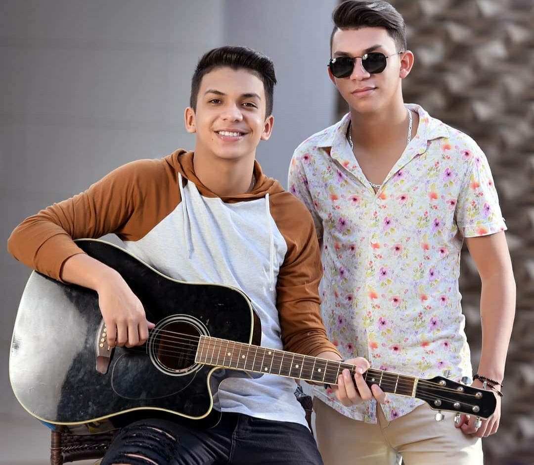 Dupla sertaneja de Palmas, Nalberth e Murilo lançará primeiro EP com voz e violão; confira