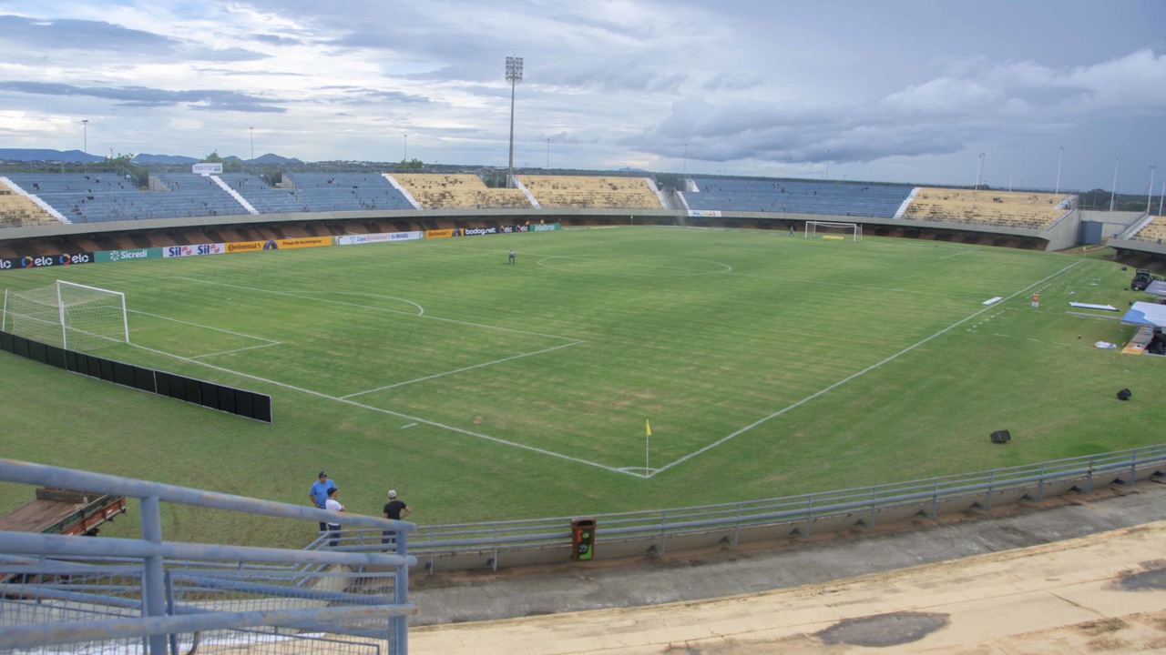 Futebol: Prefeitura de Palmas autoriza realização de jogos do Brasileiro Série D no Nilton Santos