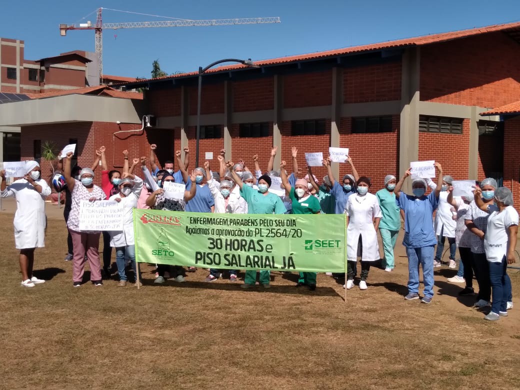 Enfermeiros do Tocantins realizam mobilização, reivindicando do Senado aprovação do piso nacional da categoria