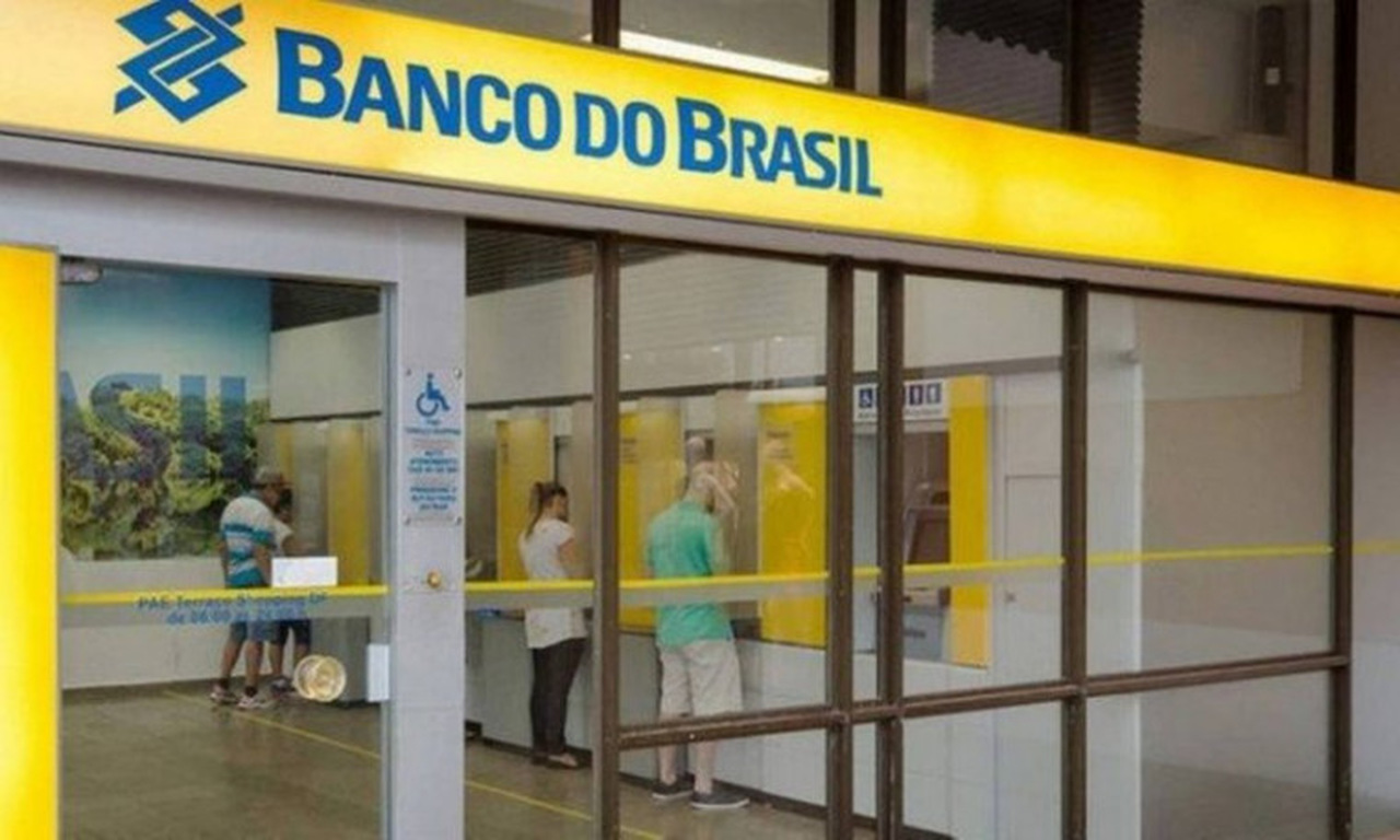 FORA DO AR! Sistema do Banco do Brasil cai e clientes ficam sem serviços de cartões, PIX, aplicativos e transferências