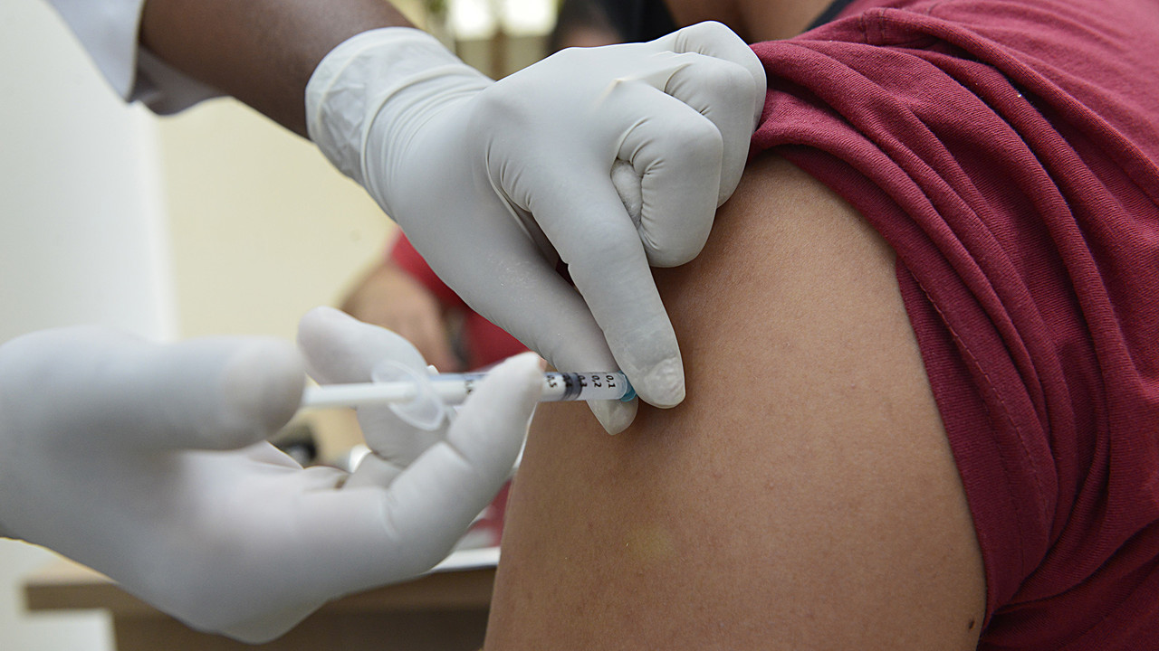 Confira os locais e horários de vacinação contra a gripe e a Covid-19 em Palmas nesta segunda (17) e terça-feira (18)
