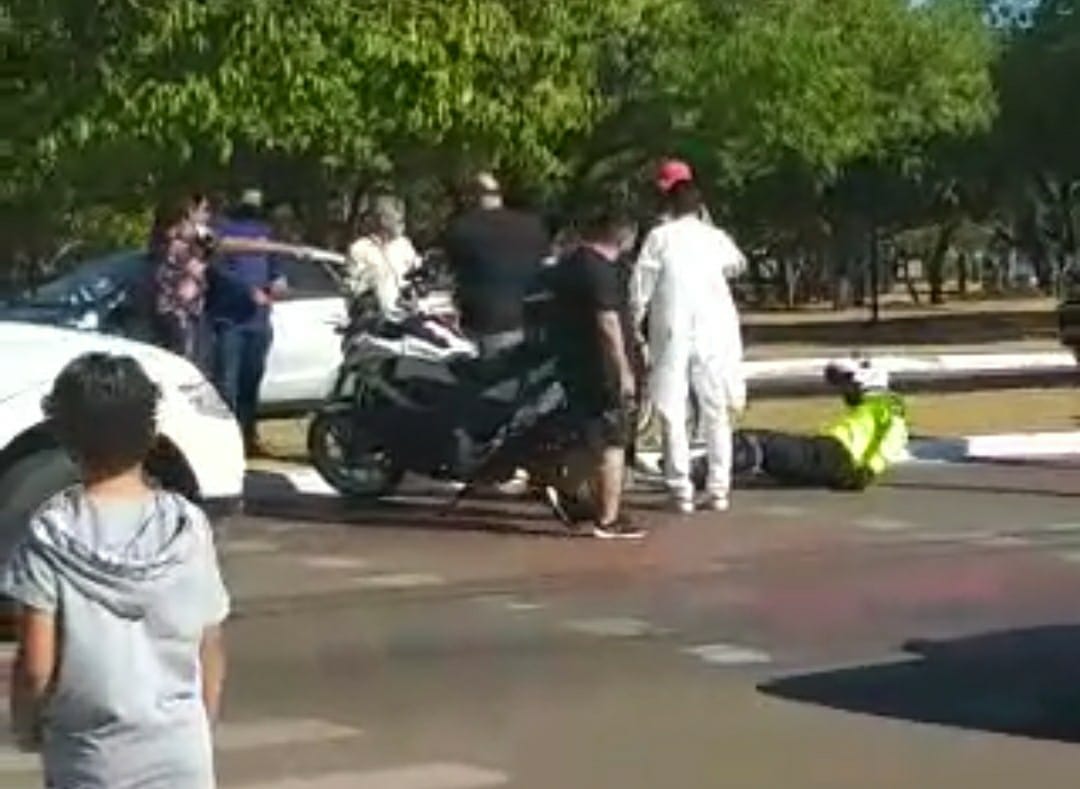 VÍDEO: Agentes de trânsito de Palmas se envolvem em acidente no centro da Capital