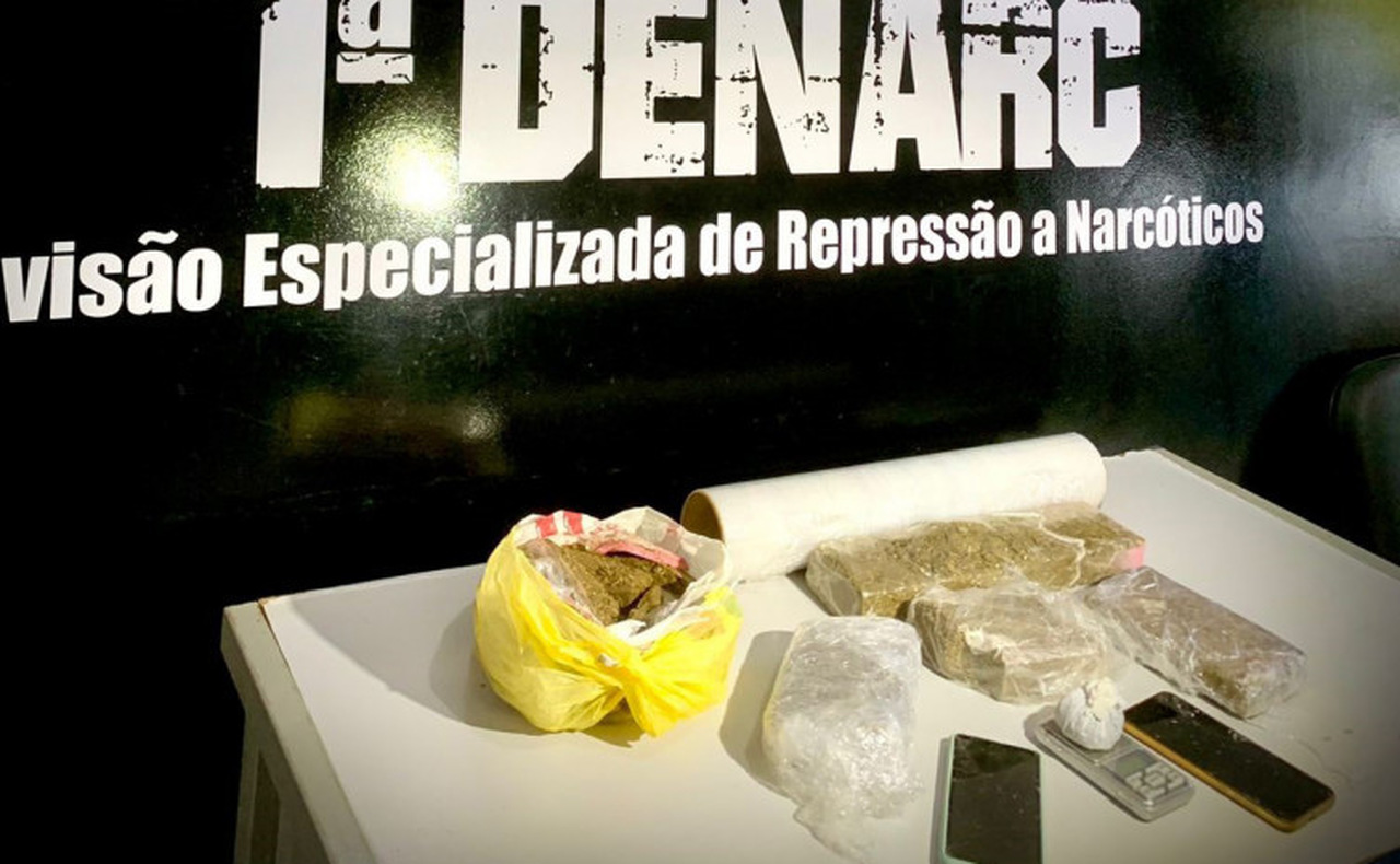 Ponto de distribuição de drogas é localizado pela polícia e dois traficantes são presos na região sul de Palmas