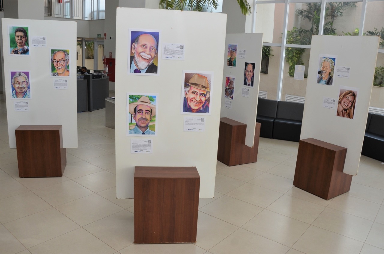 Exposição na Câmara de Palmas homenageia tocantinenses que fizeram história