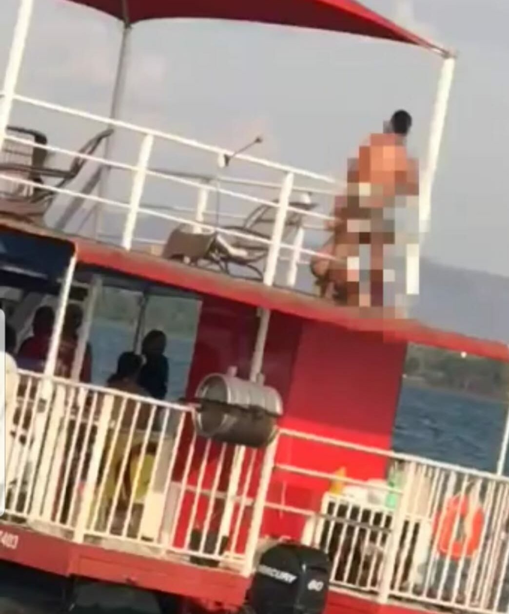 Video de casal fazendo sexo no lago de palmas