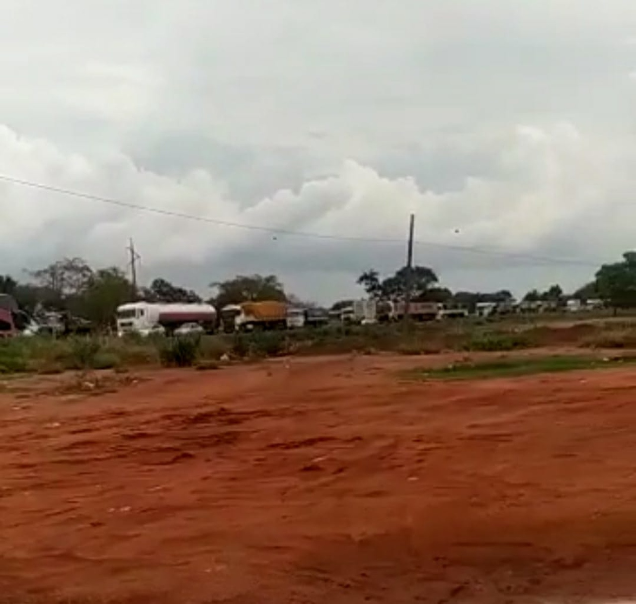 Tensão! Caminhoneiros bloqueiam rodovias no Tocantins em ato pró-Bolsonaro