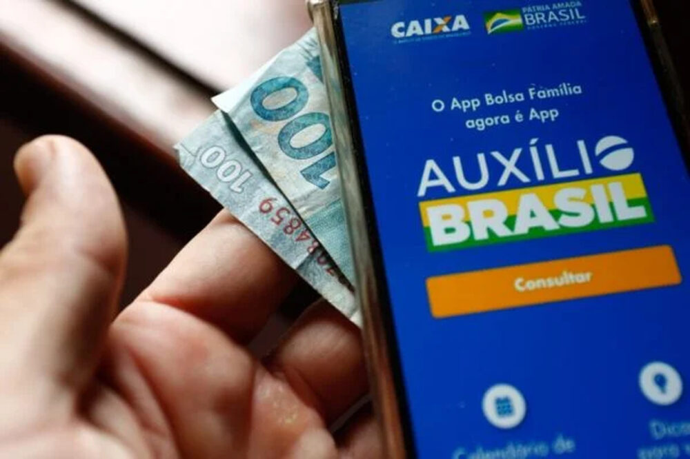 Auxílio Brasil: Caixa paga hoje nova parcela de R$ 400; confira quem recebe