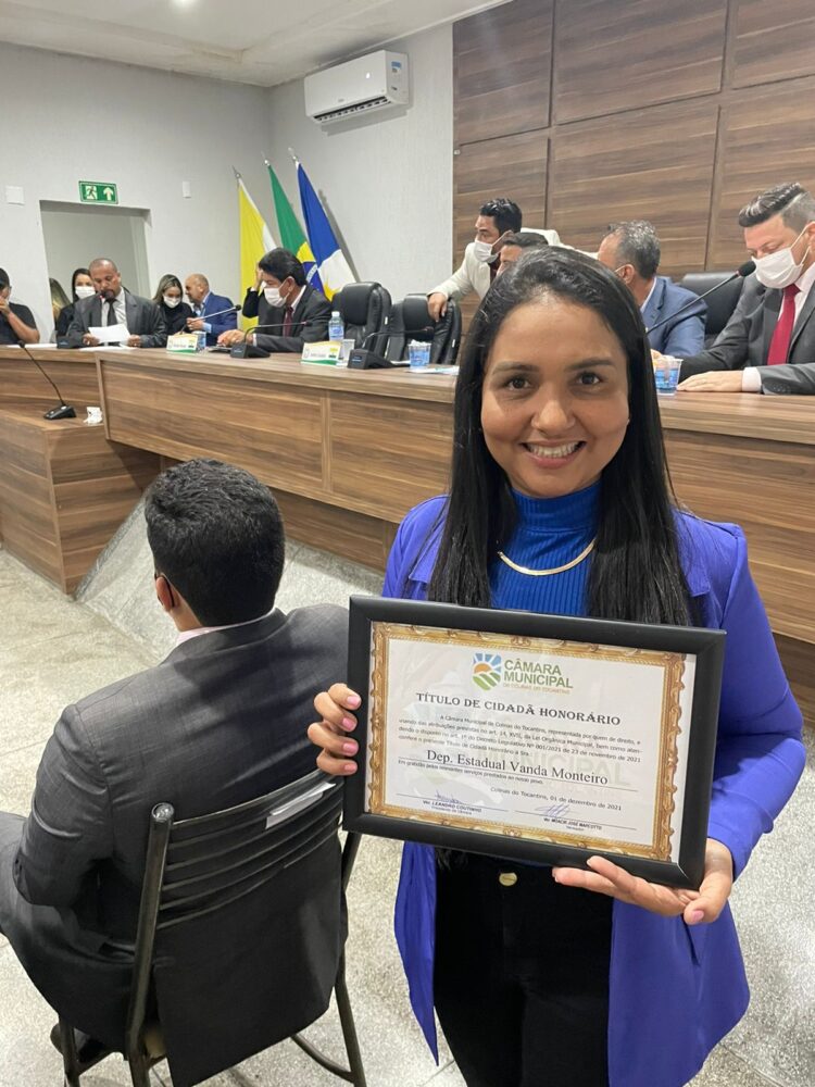 Vanda Monteiro é homenageada pela Câmara de Colinas com Título de Cidadã Colinense