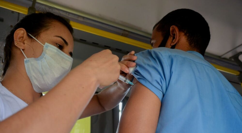 Em Palmas, Parque dos Povos Indígenas recebe vacinação contra Influenza e Covid do ‘Busão Mais Saúde’ amanhã, 13
