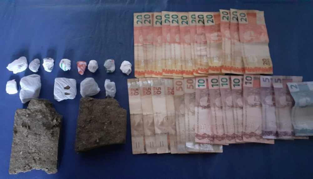Pega no flagra! Mulher de 26 anos é presa por tráfico de drogas no interior do TO