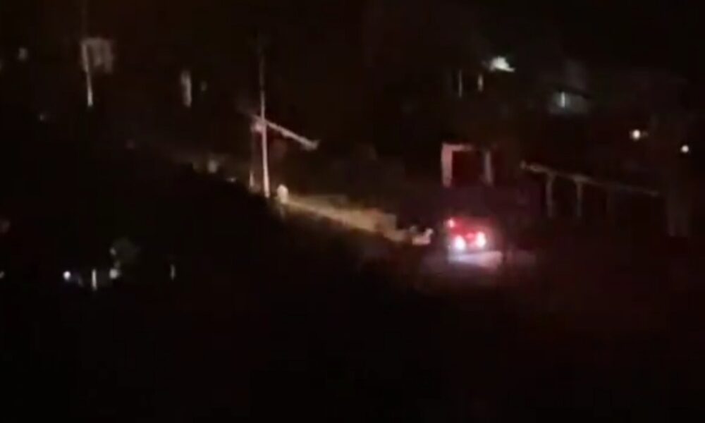 Motorista bate em poste da Av. Palmas Brasil Sul e deixa moradores sem energia; VEJA VÍDEO