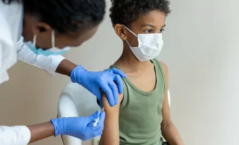 Unidades de saúde de Palmas seguem programação de vacinação contra Covid-19 e gripe; confira locais, horários e imunizantes