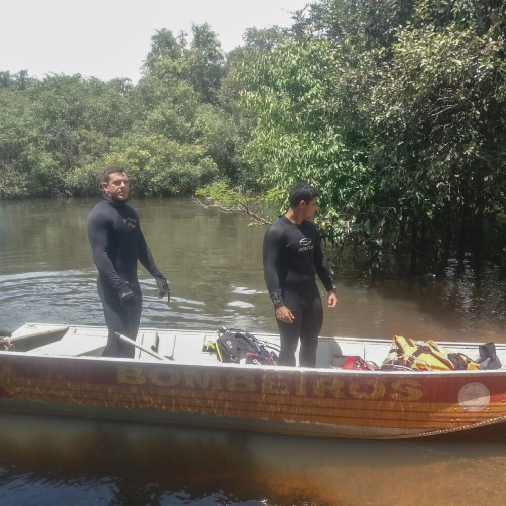 Bombeiros resgatam corpo de pescador que se afogou no Rio Pium