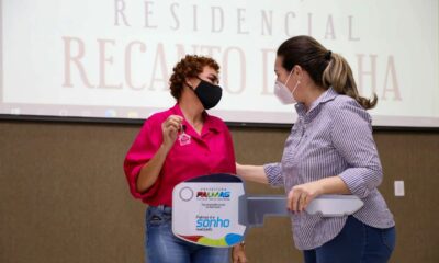 Sonho da casa própria: Prefeita Cinthia Ribeiro entrega mais um empreendimento habitacional para 128 famílias de Palmas