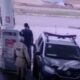 [vídeo] Frentista é agredido por suposto policial em Luzimangues; ele teria deixado combustível derramar na viatura