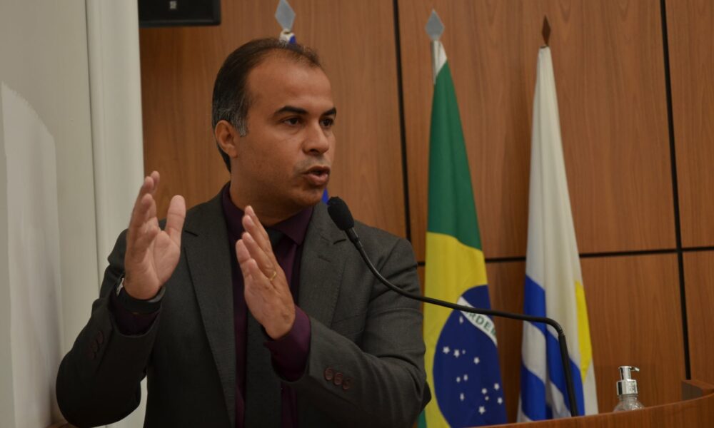 Discurso do vereador Filipe Martins marca Sessão Solene em homenagem às igrejas de Palmas