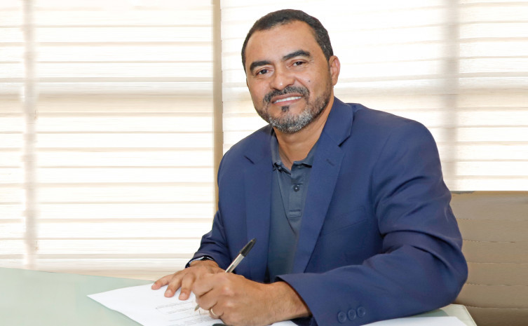 Valorização dos servidores: Wanderlei Barbosa sanciona novo PCCS da Polícia Civil do Tocantins