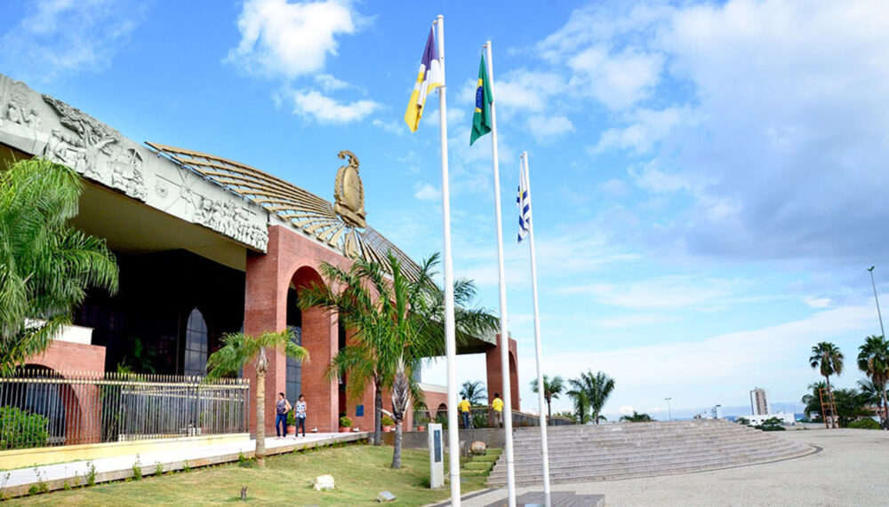 Governo do Tocantins institui comissão organizadora do concurso da Educação; veja como se preparar