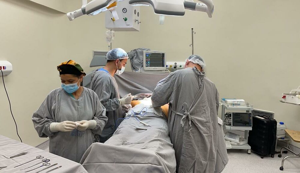 Mulheres com hipertrofia mamária ganham cirurgias plásticas no Hospital Geral de Palmas