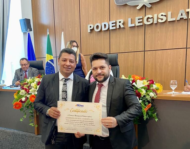 Em sessão solene, vereador Rubens Uchôa homenageia a Assembleia de Deus Ciadseta AD-IV; Pastor Josivan Gomes recebe certificado