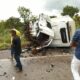 Batida entre caminhões deixa um homem morto e outro ferido na BR-153 em Guaraí