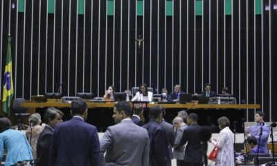 Câmara dos Deputados pode votar MP que cria benefício extra para Auxílio Brasil; saiba mais