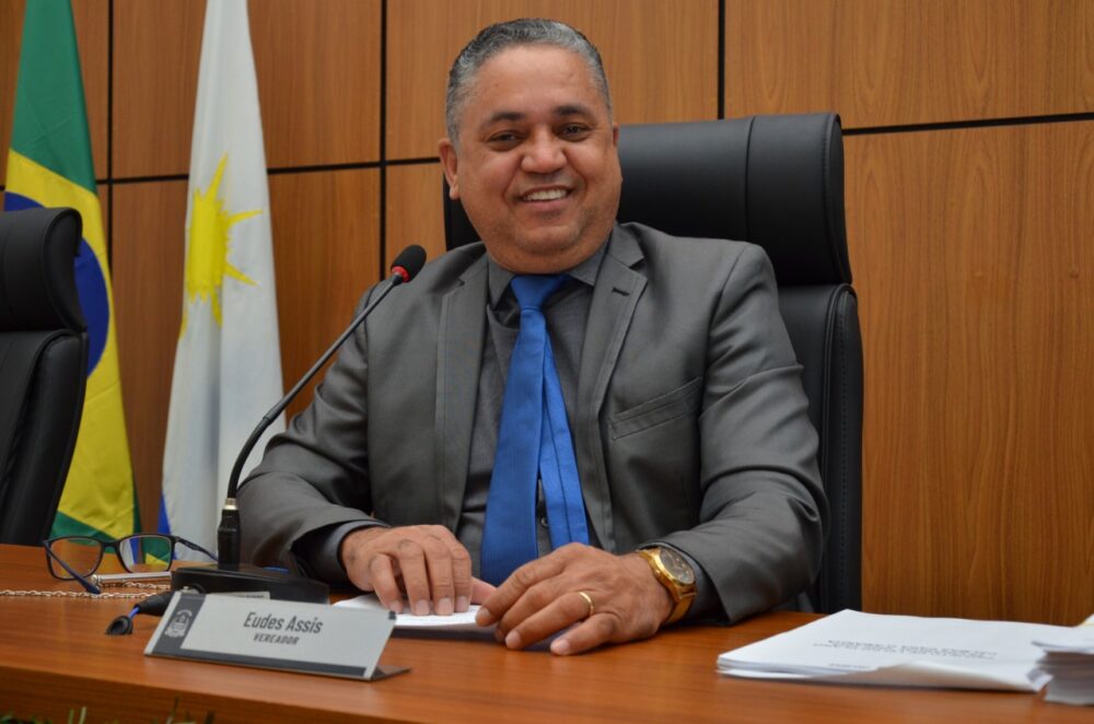 Na Câmara de Palmas, vereador Eudes Assis celebra avanço do PL que visa criar a Polícia Legislativa