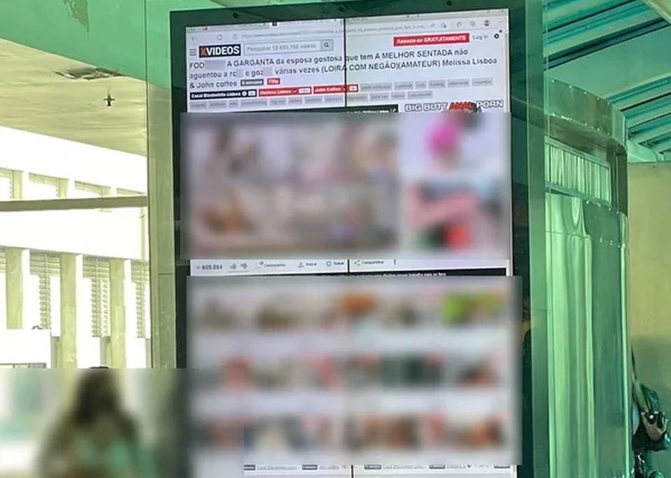 Hacker invade painel de publicidade de aeroporto e exibe vídeos pornográficos, no RJ
