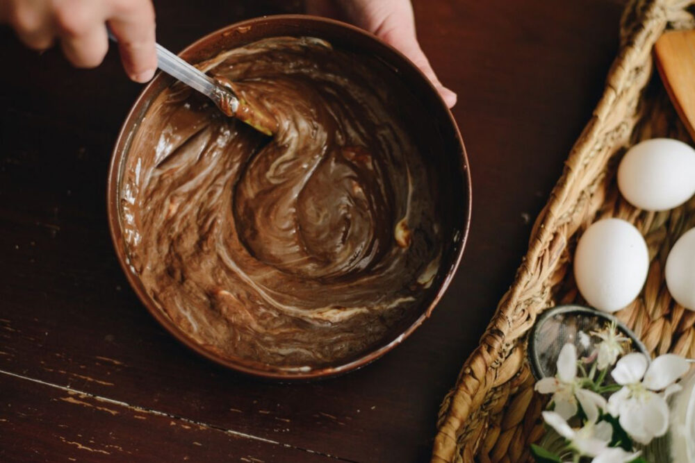 Aprenda a fazer bolo de chocolate no liquidificador - Imagem Canva Pro