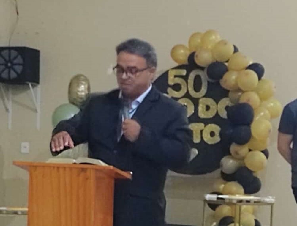Pré-candidato a senador pelo TO, pastor Claudemir Lopes prestigia aniversário do pastor Edison Ferreira, no município de Aliança