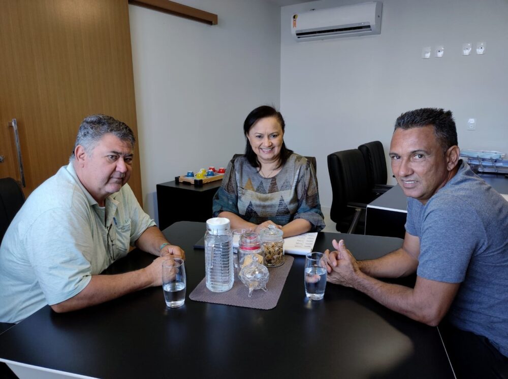 Vereadora Iolanda Castro se reúne com representantes esportivos para fortalecer a realização do Campeonato Municipal de Futebol Amador, em Palmas