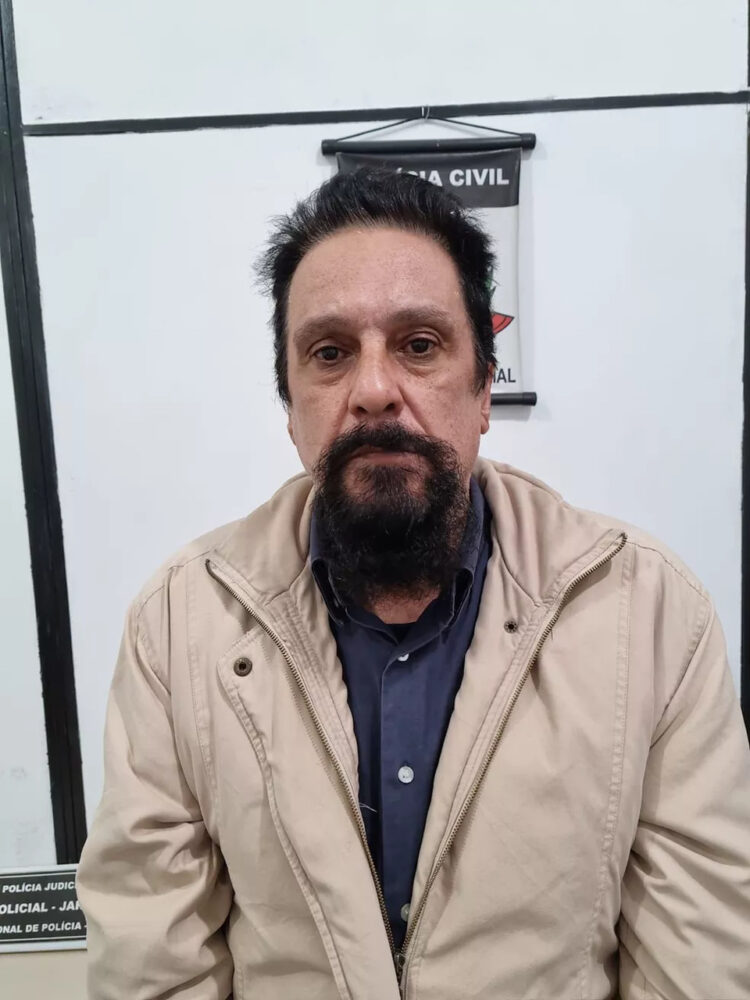 Caso Rafael Miguel: Veja detalhes da prisão de Paulo Cupertino; kit disfarce incluía chapéus, bengala, máscaras e lentes de contato