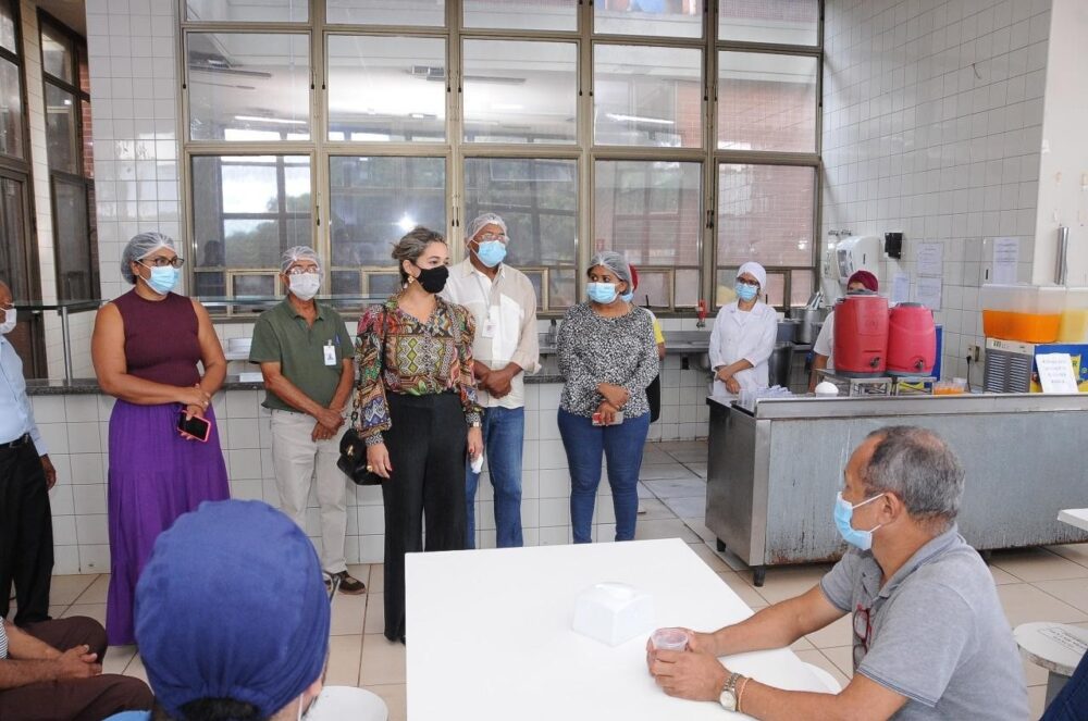 SES apresenta cronograma para sanar irregularidades na cozinha e refeitório do Hospital Geral de Palmas