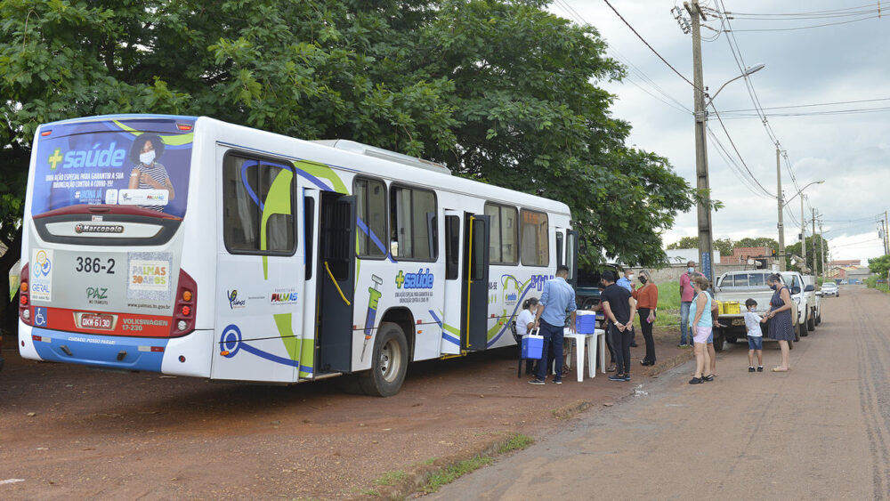 Nesta quinta, 09, Dia da Imunização, Busão Itinerante faz ação especial em Palmas; veja cronograma